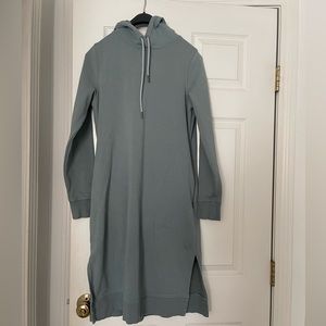 Athleta sweatshirt dress with zipper pockets